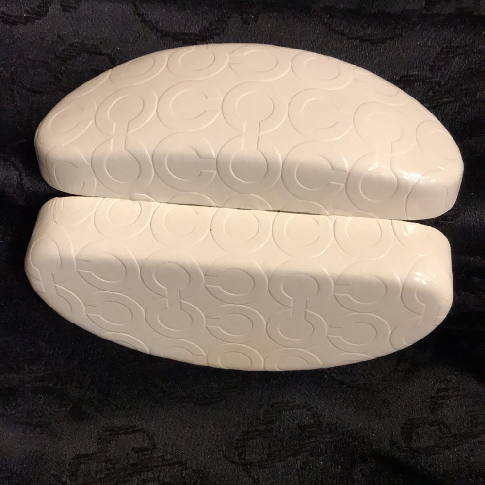 Coach White Sunglasses Case - Picture 6 of 6